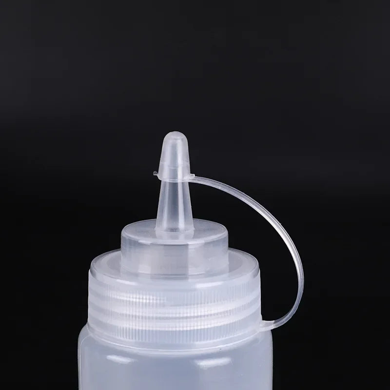 White Plastic Squeeze Bottle with Cap – Versatile Dispenser for Sauces, Oils, and Plating in Cooking and Baking - Willow & Wisk